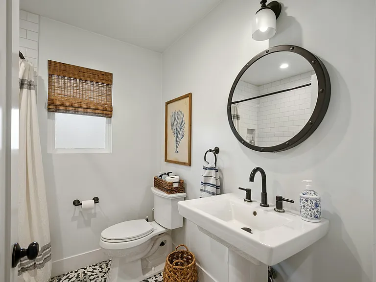 305 Neptune Ave — Photo 39