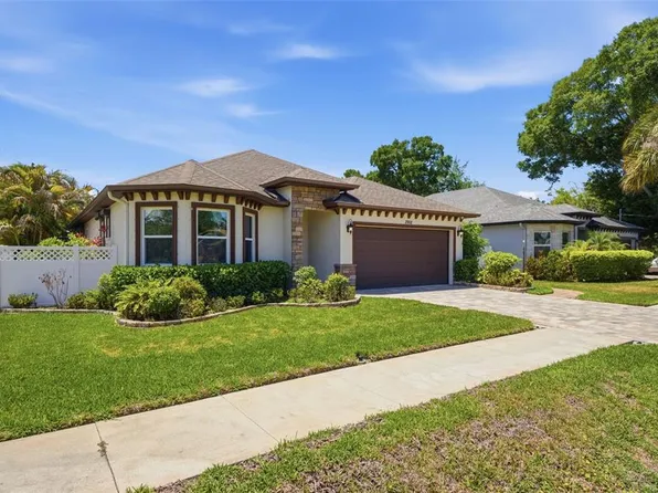 2902 W Heiter St, Tampa, FL 33607