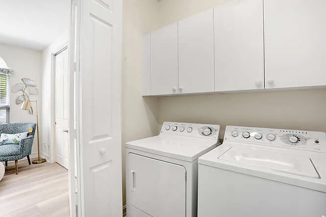 2847 Tiburon Blvd E #101-1 — Photo 59