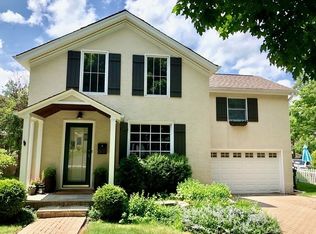 518 Prairie Ave, Barrington, IL