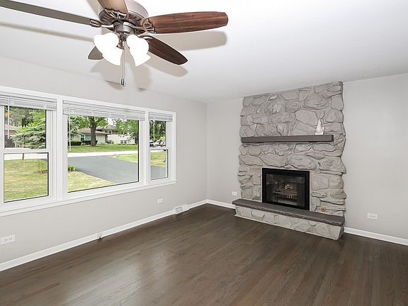 5th image of 1777 N Jarvis Ct