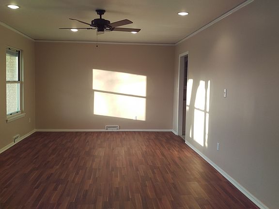 Living Room/Dinning Room
