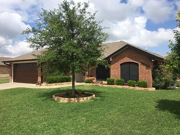 4th image of 3806 Littlerock Dr