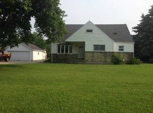 6621 Troy Rd, Springfield, OH 45502