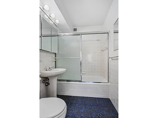 Rented by Douglas Elliman | media 10