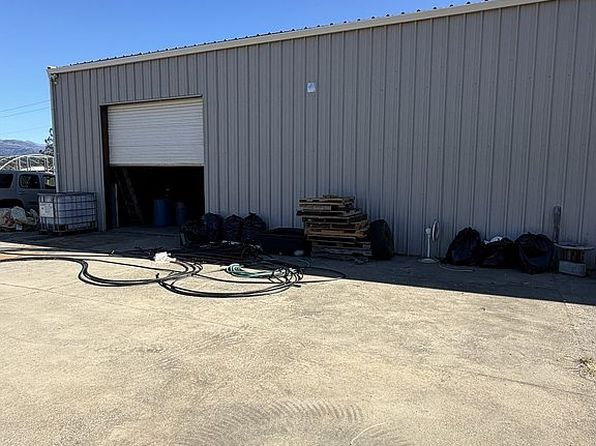 116 Airport Dr