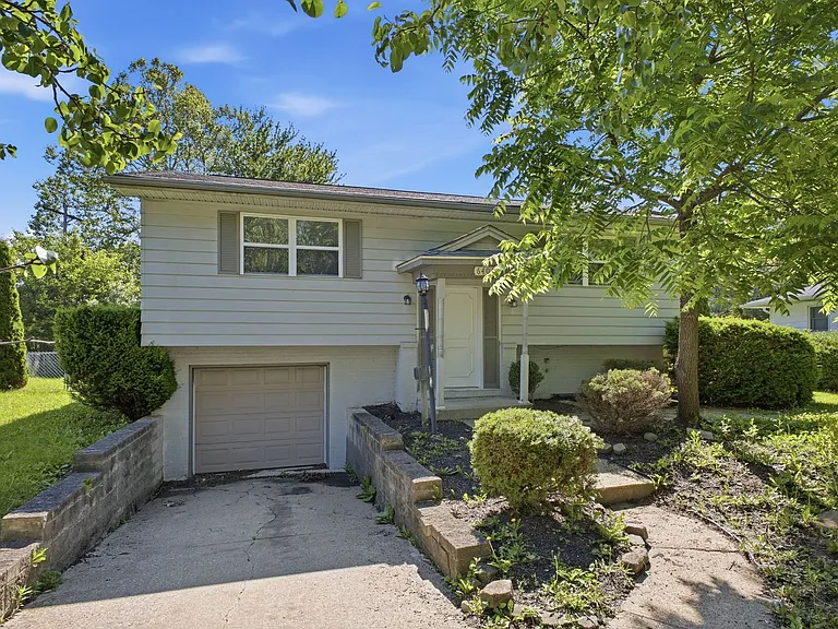 6406 Dalewood Rd — Photo 1