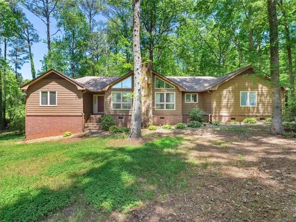 630 Knollwood Cir SE, Conyers, GA 30094