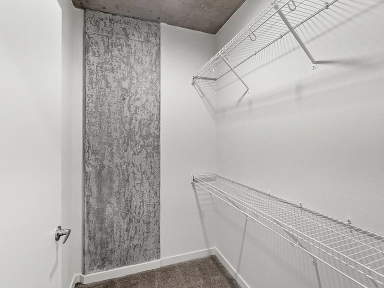 Stadium Apartments — Photo 51