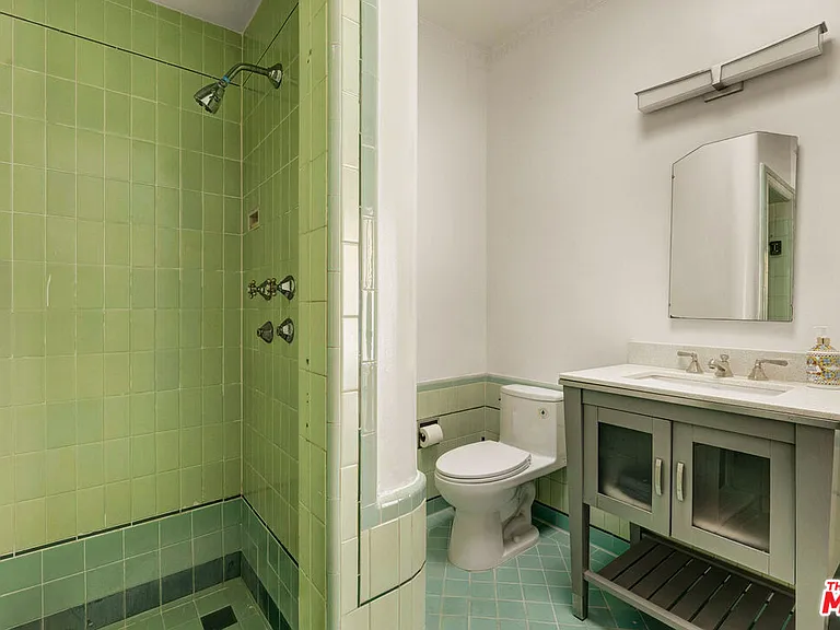 1326 N Londonderry View Dr #7 — Photo 18
