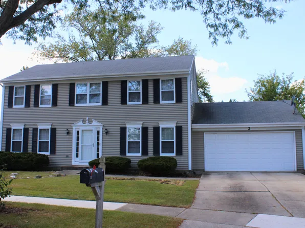 2 Brook Ct, Woodridge, IL 60517