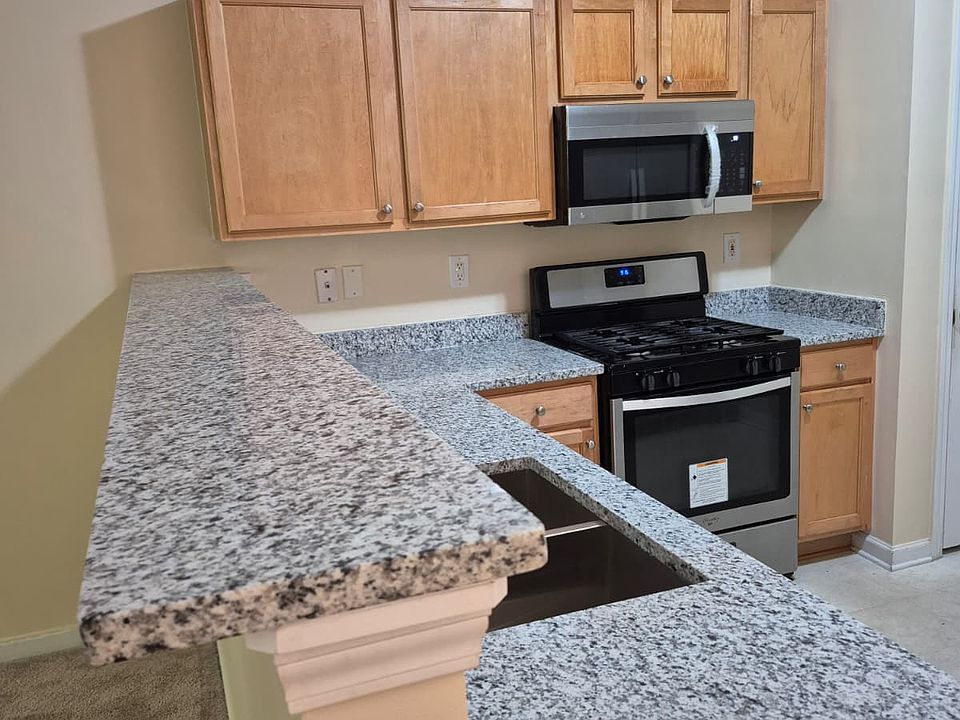 1st image of 1539 River Main Ct