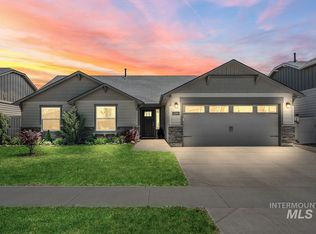 6269 W Los Flores Ct, Meridian, ID 83646