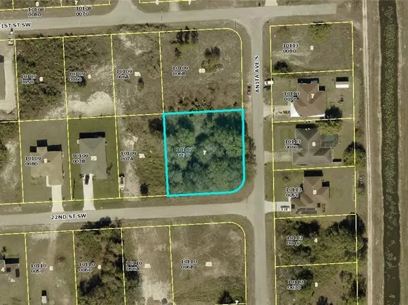 2502 22nd St SW, Lehigh Acres, FL 33976