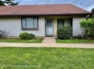 56 Amberly Dr UNIT D, Manalapan, NJ 07726