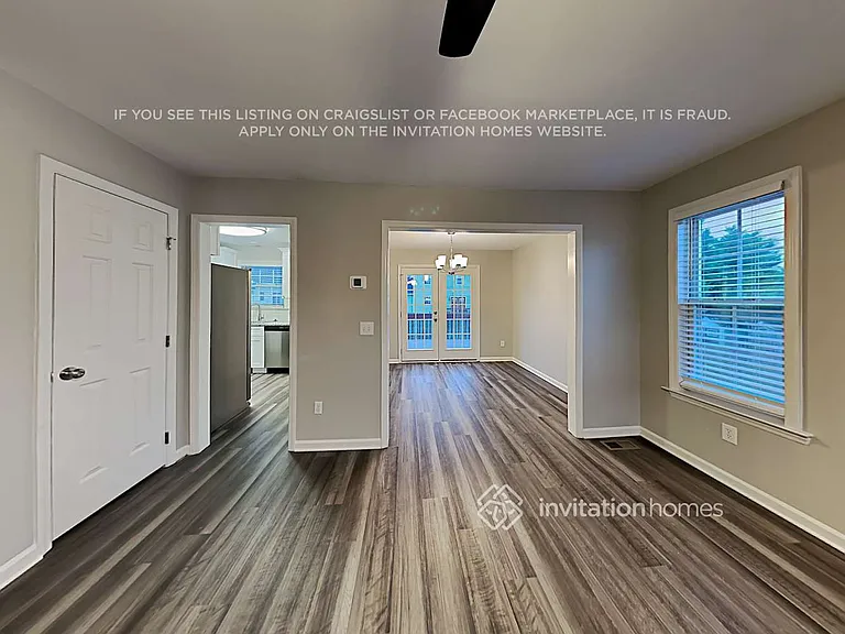 4428 Moss Spring Dr — Photo 6