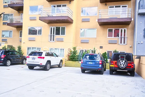 Rented by Sterling Realty Solution Inc | media 16