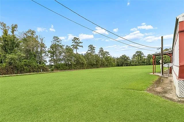 3 bed, 2.0 bath, 1120 sqft, $1,200 — Photo 3