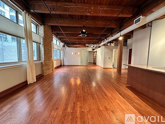 5th image of 540 N Lake Shore Dr #614-15