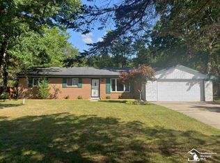 3878 Lucille Dr, Lambertville, MI