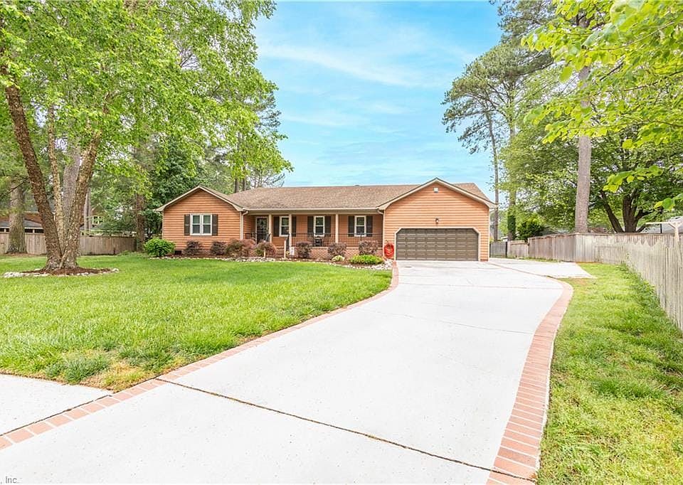 1st image of 604 Montebello Cir