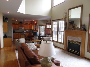 20638 Hynes Dr, South Bend, IN 46614