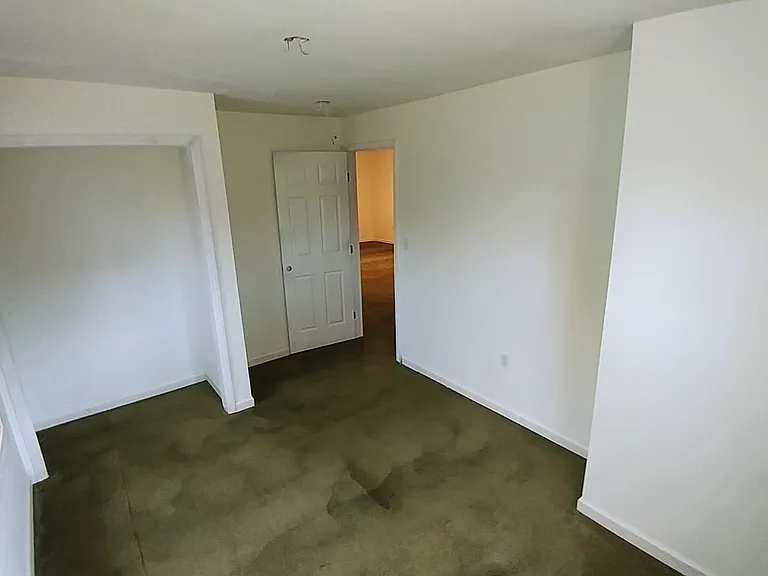 Another large bedroom