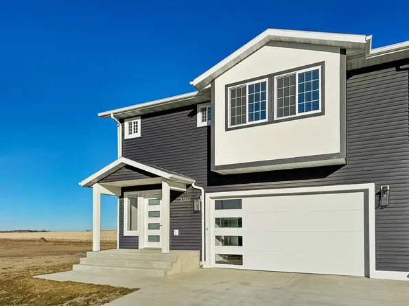 3310 23rd Ave NW, Minot, ND 58703