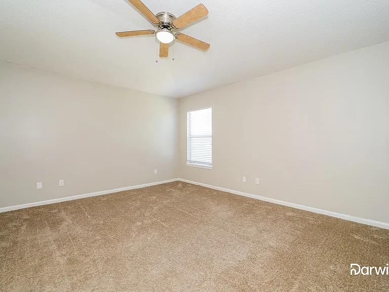 7461 International Village Dr — Photo 10