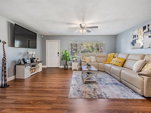 5th image of 18631 San Rio Cir