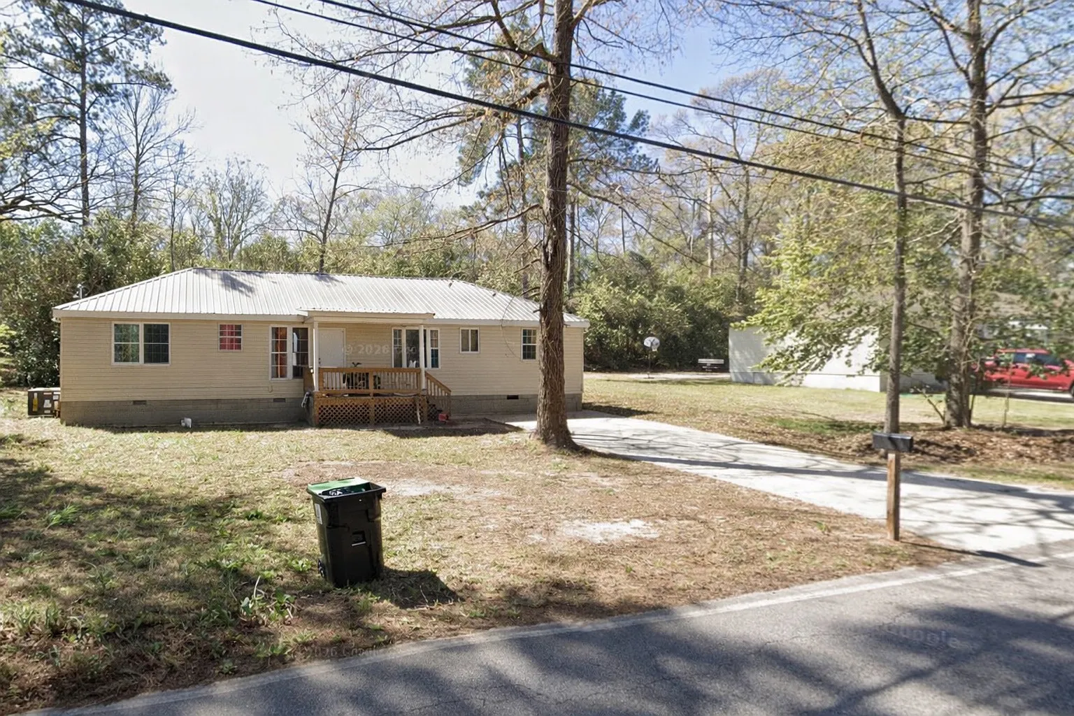 5 bed, 1612 sqft, $1,200 — Photo 1