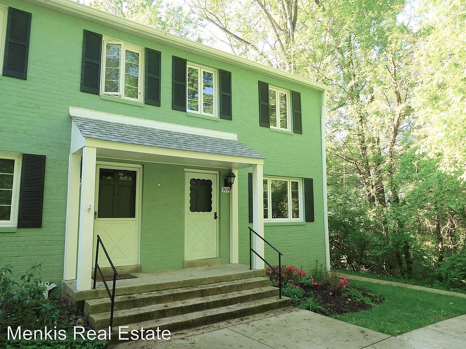 1st image of 9894 Hollow Glen Pl