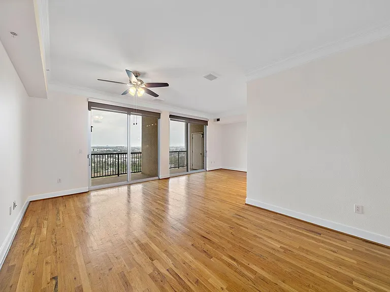 3333 Allen Pkwy #1403 — Photo 10