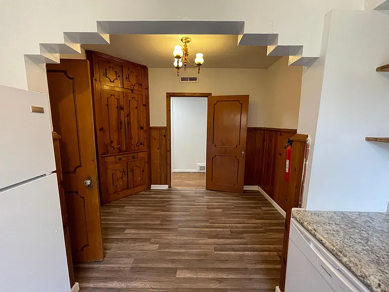 877 Ludlow Ave #4 — Photo 12