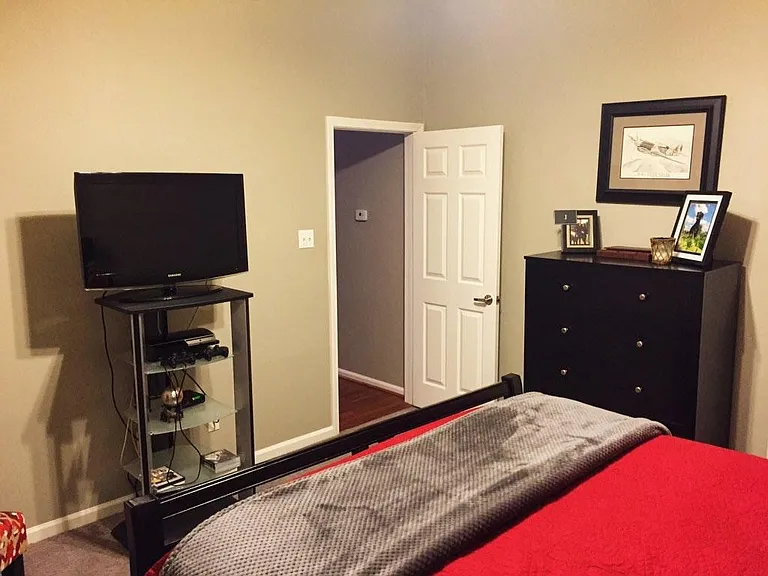 Master Bedroom- 2