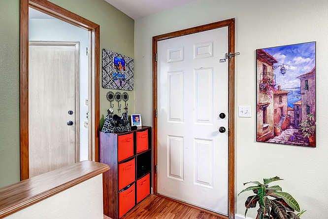 1st image of 499 Stevens Cir