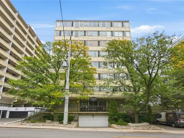 101 Queen St S #606, Hamilton, ON L8P 3R9