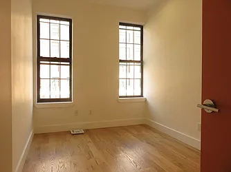 Rented by Rennit Inc.