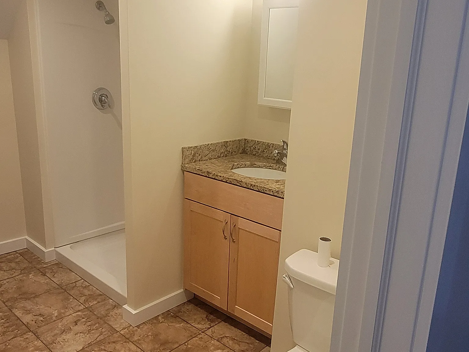 1 bed, 1000 sqft, $1,400 — Photo 4