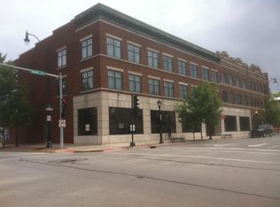 201 E Adams St APT 3C, Springfield, IL 62701