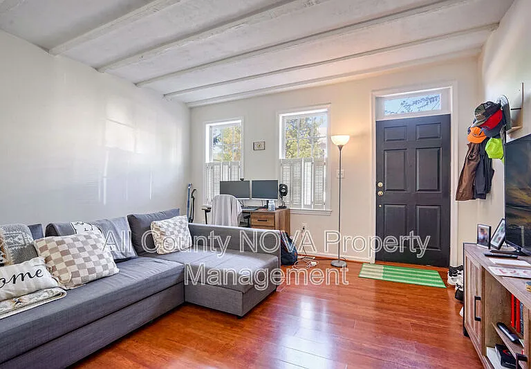 1224 Prince St #1 — Photo 5