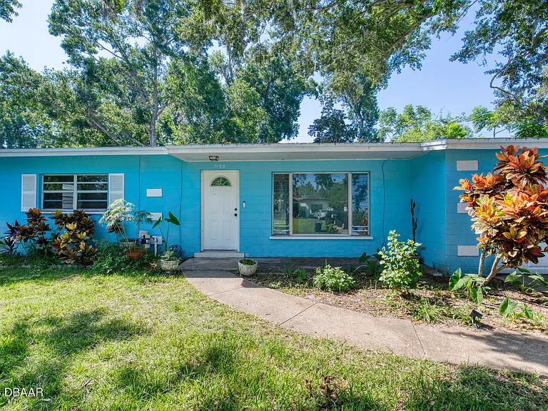 1133 Bradenton Rd — Photo 3