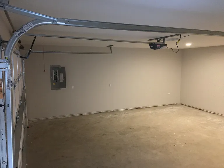 2300 N Landon Ln — Photo 6