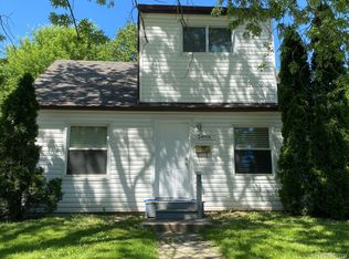 24195 Eureka Ave, Warren, MI 48091