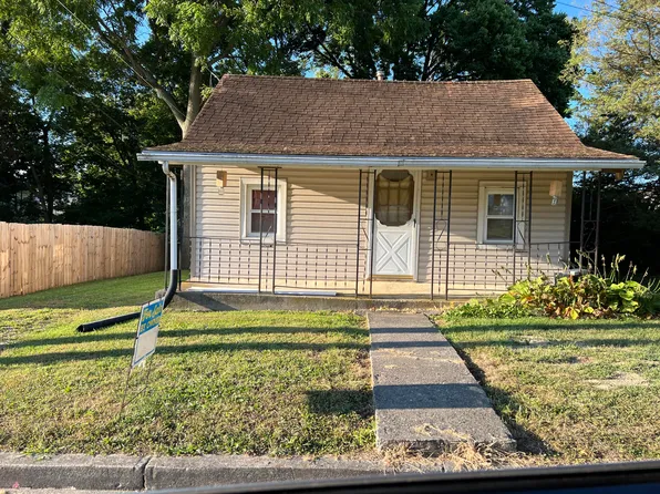 4 E 2nd St, Christiansburg, OH 45389