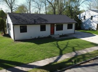 10 Franklin Dr, Somers Point, NJ 08244