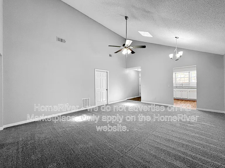1854 Alberta Ct N — Photo 6