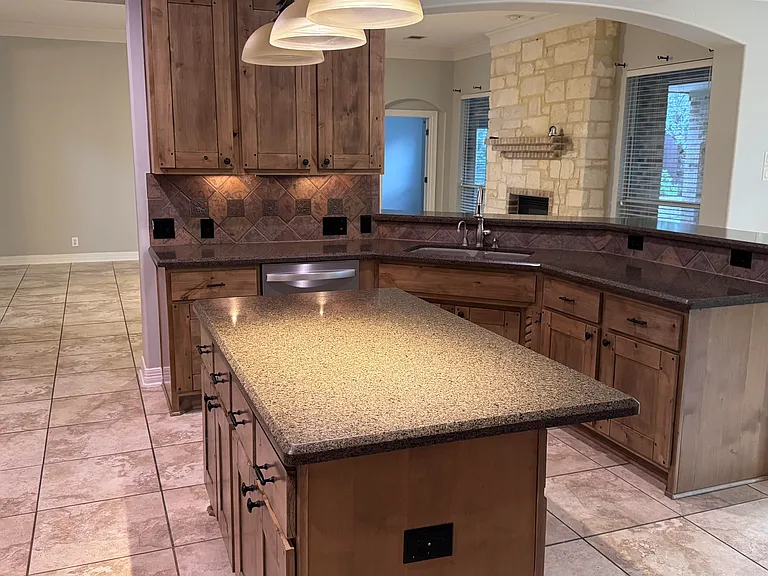 523 Sand Ash Trl — Photo 7