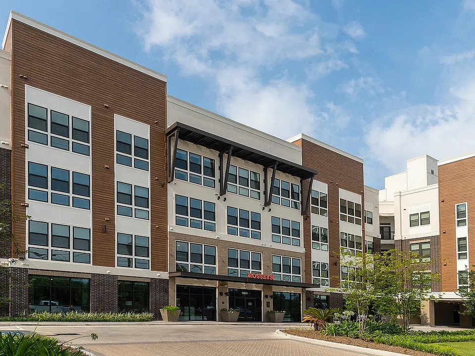 Find your perfect fit at The Rosslyn at Garden Oaks