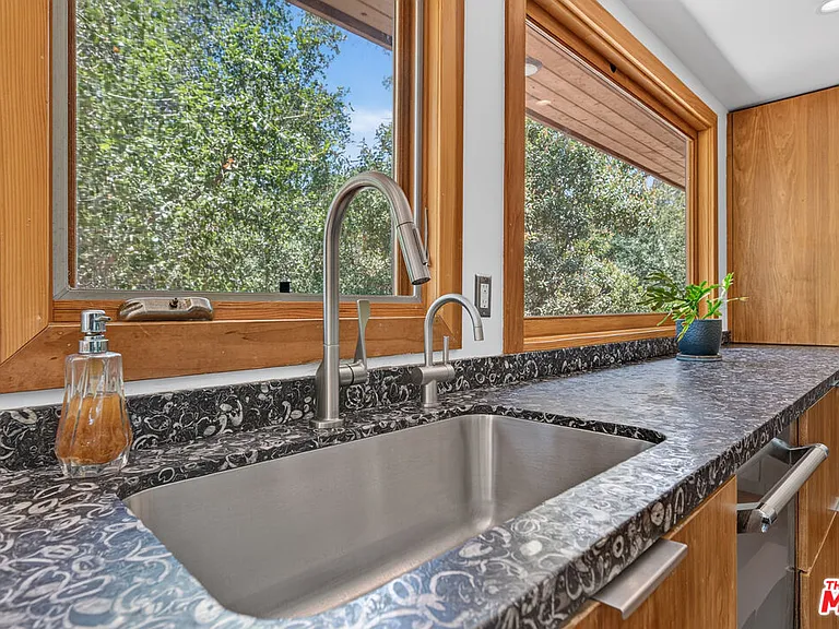 1738 Topanga Skyline Dr — Photo 26